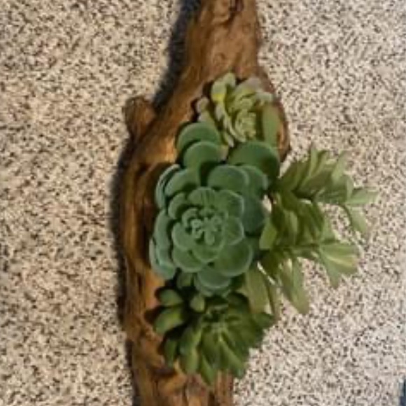 Decor - Picture 2 of 2